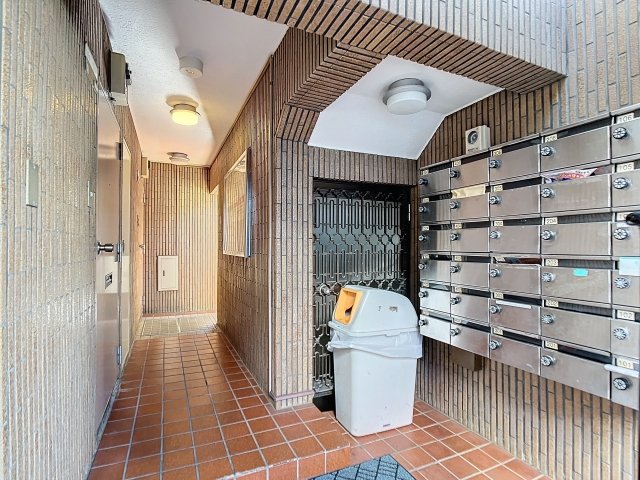 メゾン・ド・ジョワ4階 エントランス