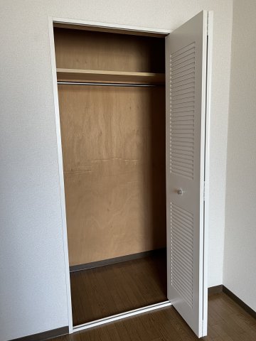 ヴェルジュ三家向 収納