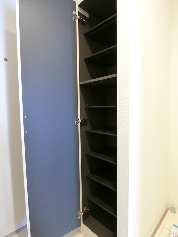 リブリ・メープルリーフ1階 収納