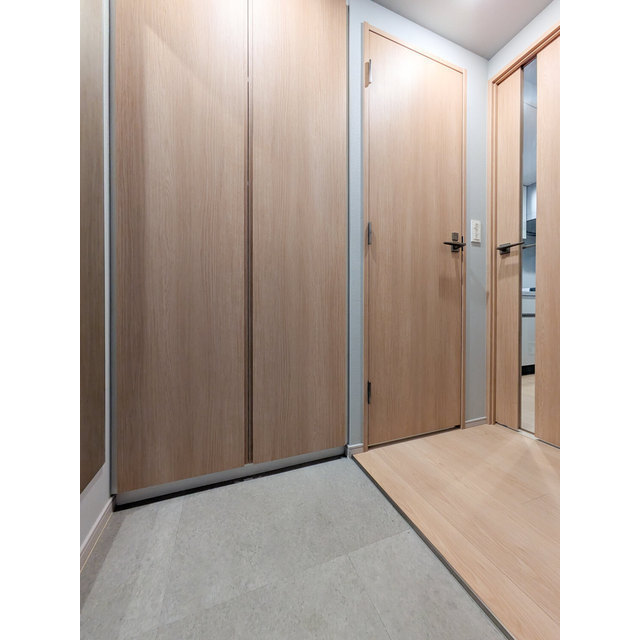 コスモグラシア内神田 玄関