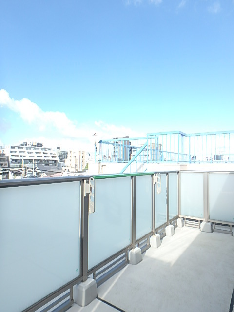 ガーラ・ヴィスタ練馬 ルーフバルコニー♪