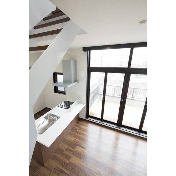 スリースターレジデンス学芸大学 リビング