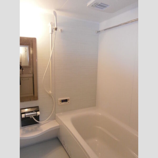 グッドベルテ横浜302号室 バスルーム