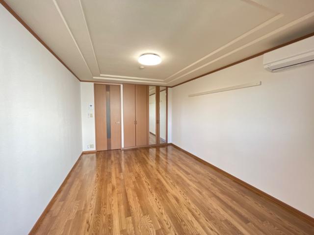 Ｇｒａｎｄｅ　Ｖｉｌｌａ（グランデ　ヴィラ）208号室 洋室