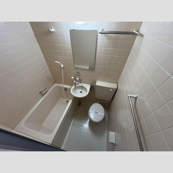 メゾン・ド・ドリーム横浜26号室 お風呂