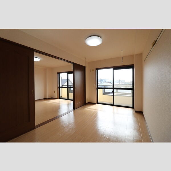 オークス皇山道305号室 ★日当たり★