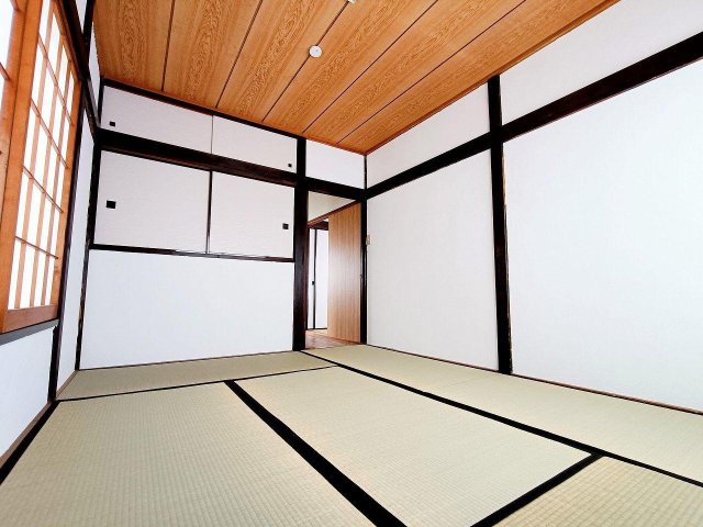今井1丁目2階建 リフォーム済みの奇麗な2階の和室
