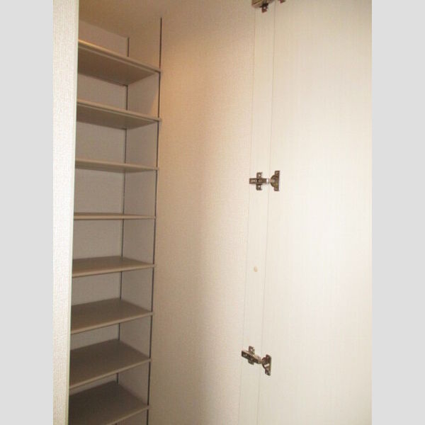 ポム・アール206号室 シューズクローク