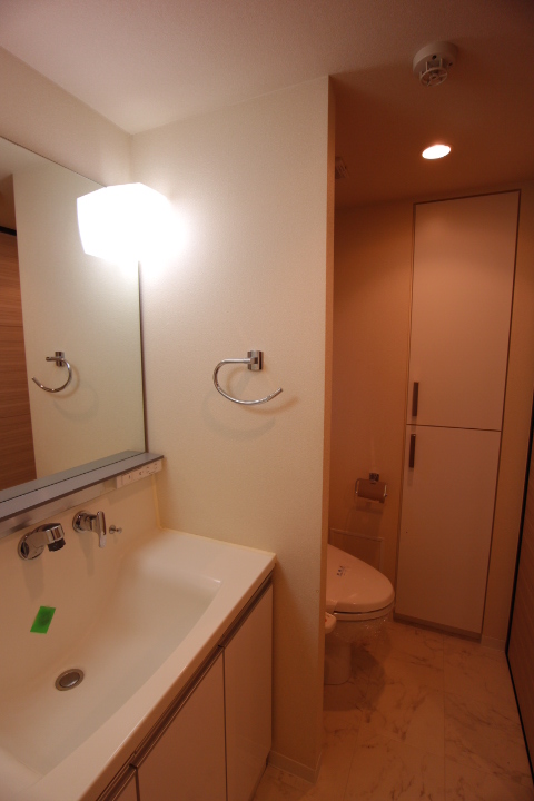 プライムアーバン新宿内藤町103号室 同建物別部屋の参考画像