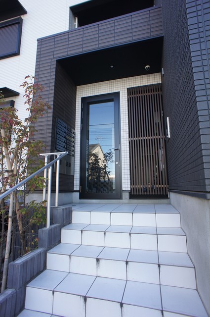 クオーレ稲毛東 高級感のあるエントランス