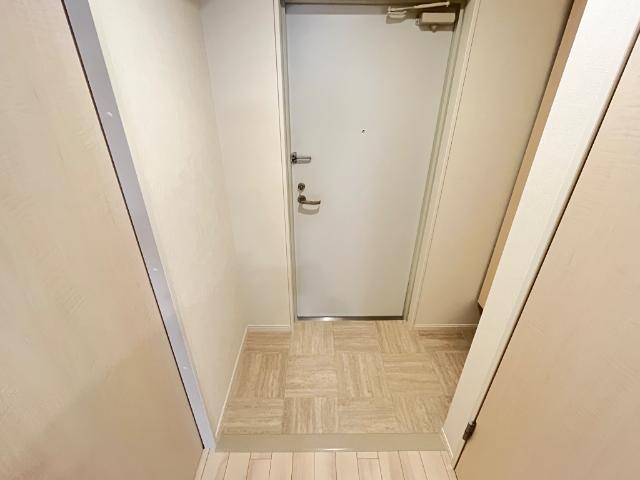 カーネル　ベイス102号室 玄関