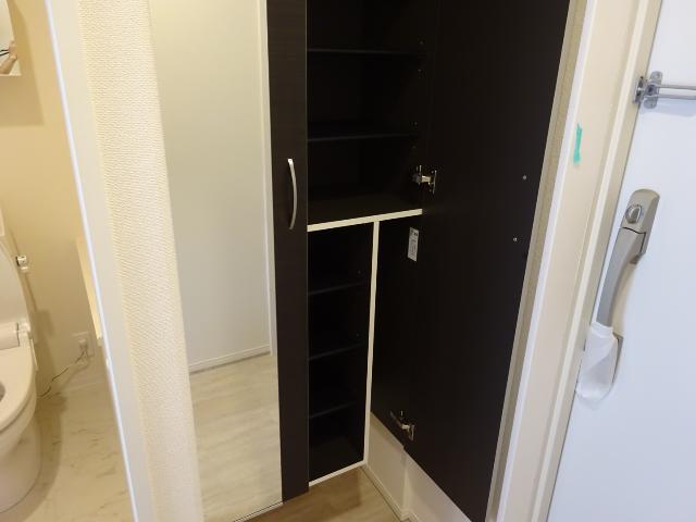 Laforet Monte（ラ・フォーレモンテ）206号室 下駄箱