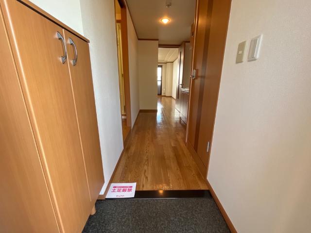 Ｇｒａｎｄｅ　Ｖｉｌｌａ（グランデ　ヴィラ）208号室 玄関