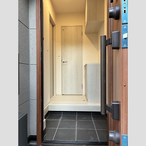 リーブルファイン川口上青木西 玄関