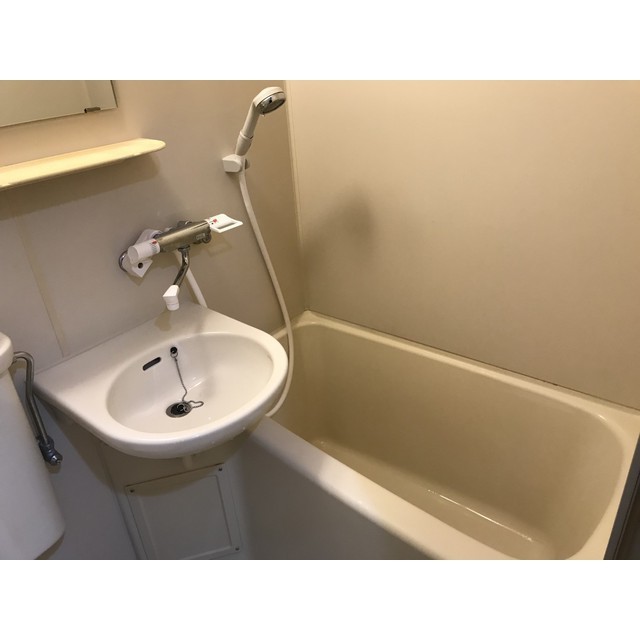 リュミエ本厚木116号室 お風呂