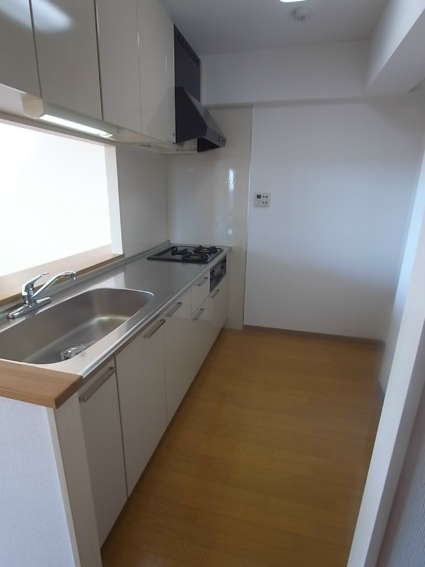 ロングエイトⅢ9階 キッチン