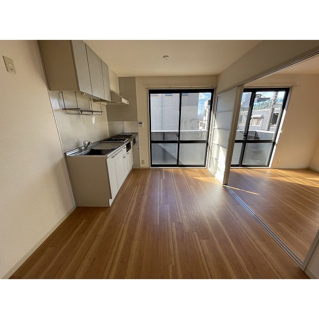 クレール大倉山　太尾町 内観