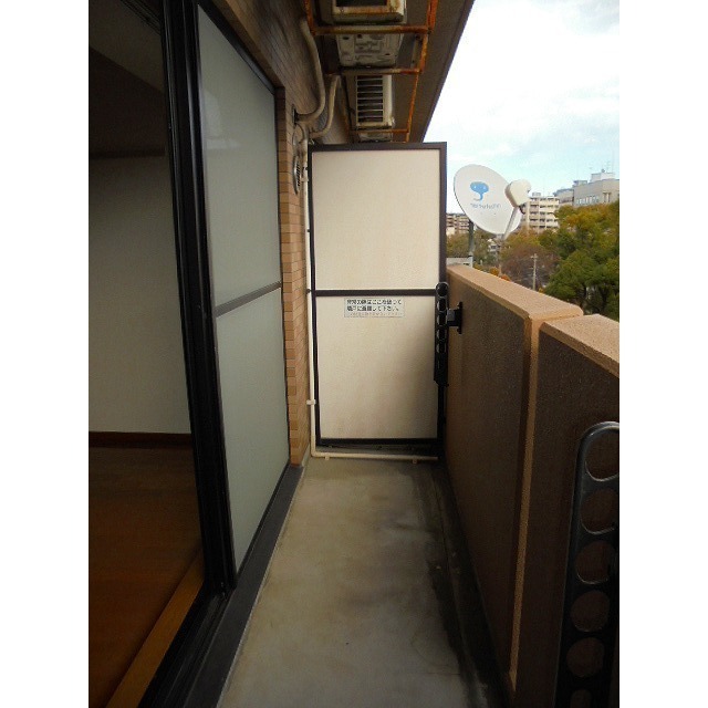 ＹＡＹＯＩ　ＣＯＵＲＴ0502号室 ベランダ