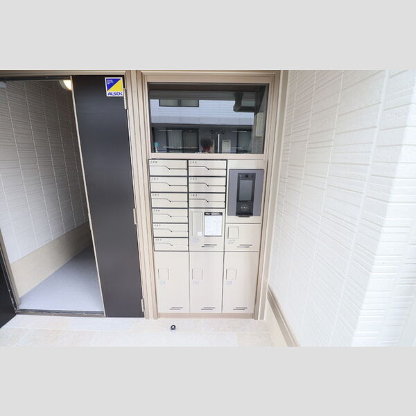D Paina 中野島Ⅱ ポスト・宅配ボックス