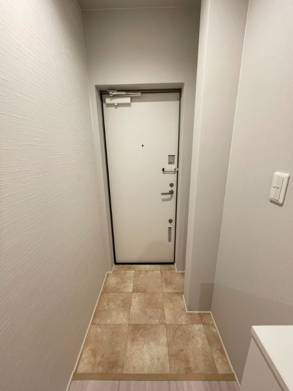エリタージュ2階 玄関