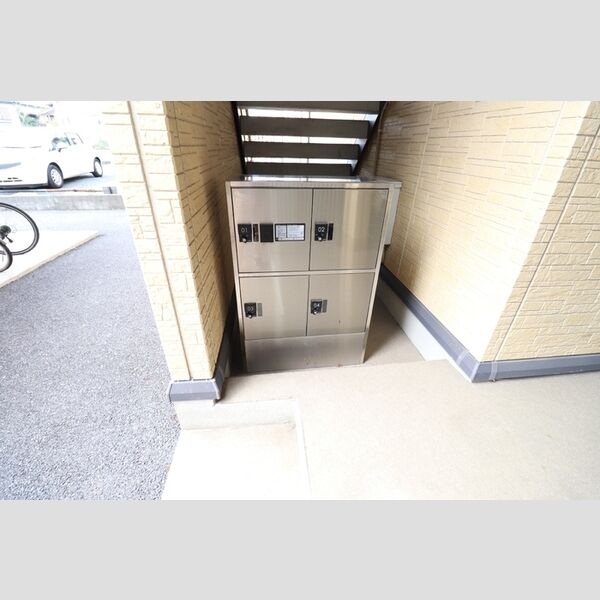 charmant court M´s　Ⅱ 宅配ボックス