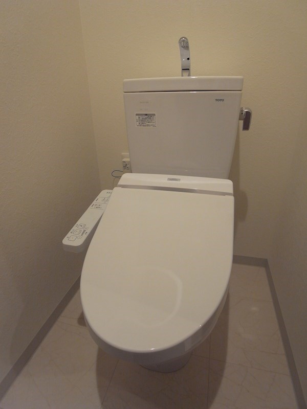 メゾン・プティ　シエル4階 トイレ