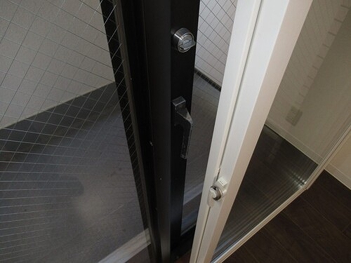 ライオンズプラザ平塚2階 二重窓