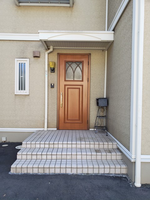 弥勒寺一戸建て エントランス