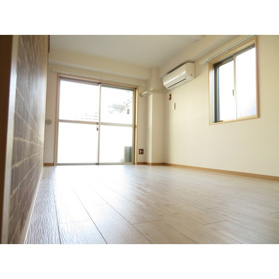 プレミアムバリュー板橋徳丸 洋室