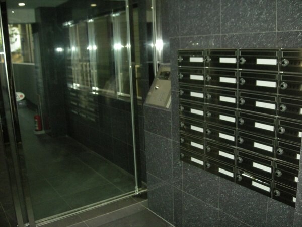 シンシティー哲学堂レヴプレスト エントランス