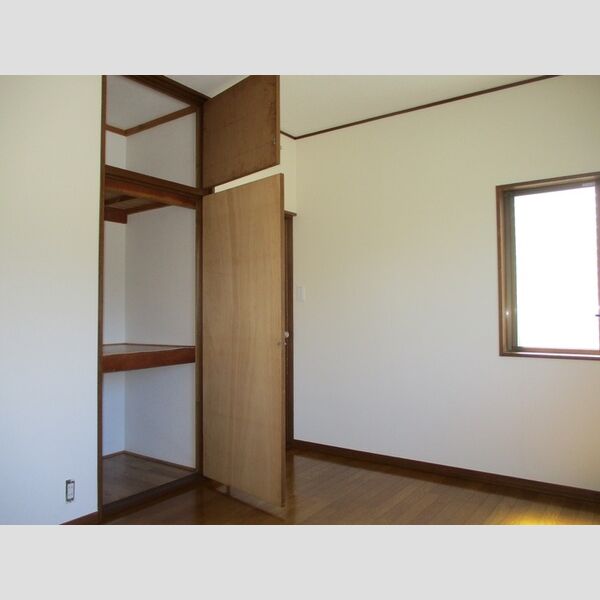 増田ファミリオ104号室 洋室