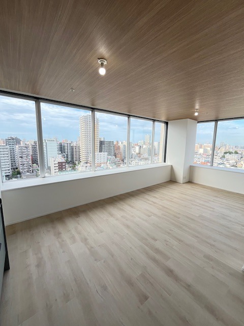 レジディアタワー上池袋（タワー棟）15階 リビング