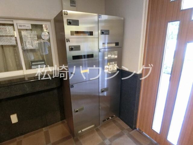 ライオンズシティ中野 エントランス