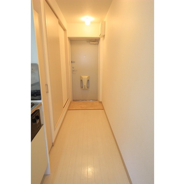 セルバ湘南402号室 廊下