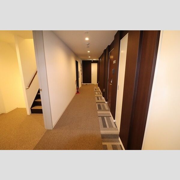 エクセレント ヒルズ401号室 内廊下