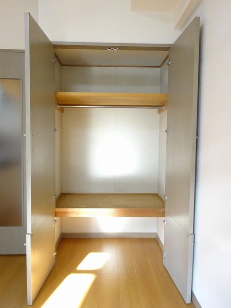 スカイコート世田谷用賀第３ 収納