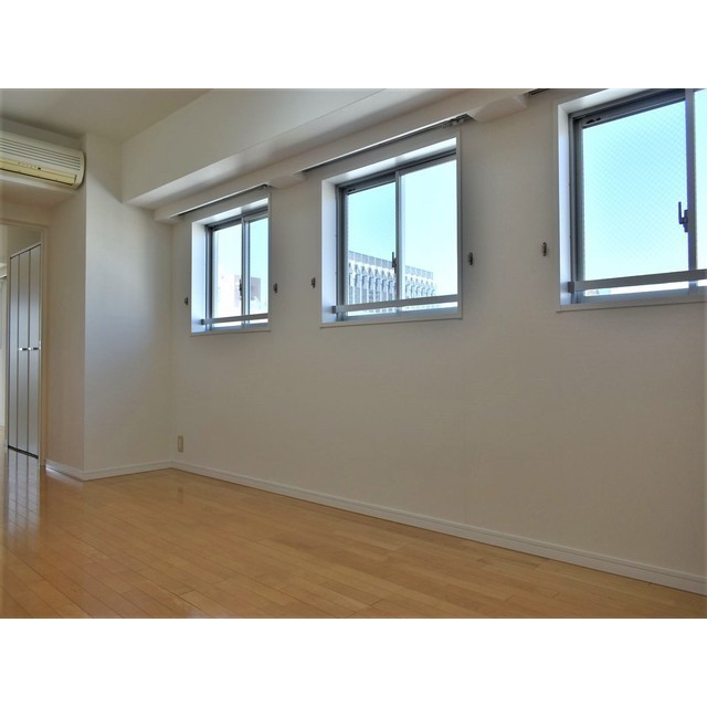 ルクレ新川レジデンス1202号室 内観