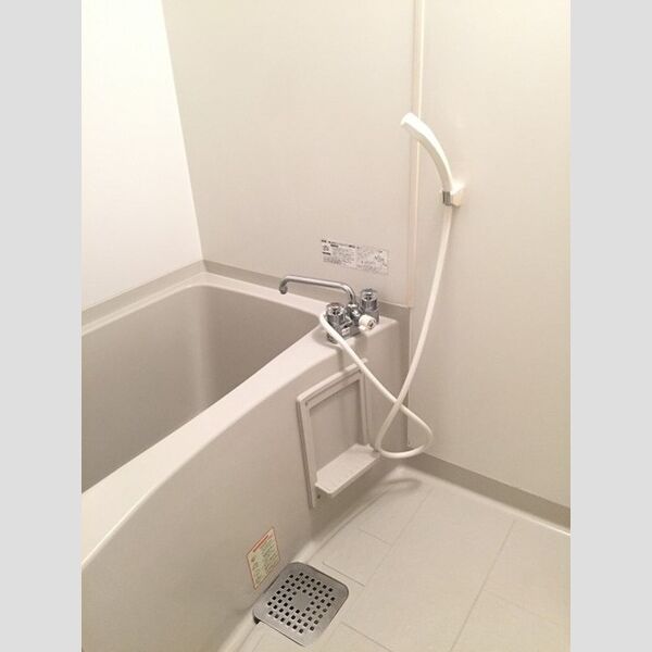 モナリエ中浦和102号室 バスルーム