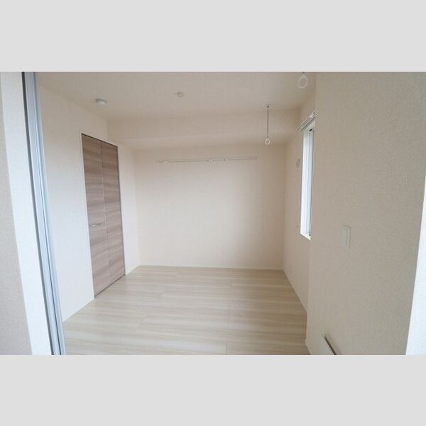 アベニール306号室 洋室　4.5帖