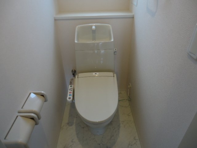 サザンウェイブ湘南Ⅱ シャワー付トイレ