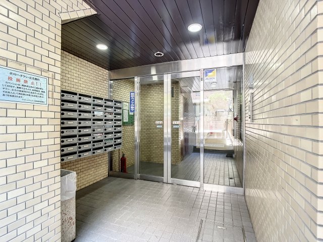 ライオンズマンション西新宿第八 エントランス