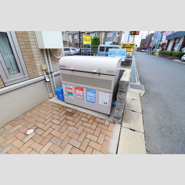 ル・パルテール ゴミストッカー