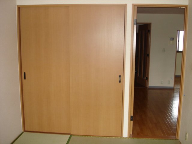 Ｌｉｘ　Ｈａｍａｎｏ303号室 押入