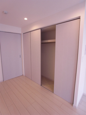 リブリ・グランディール西新井1階 収納