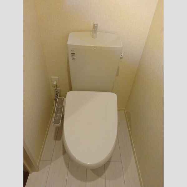 Clover　field305号室 温水洗浄暖房便座トイレ