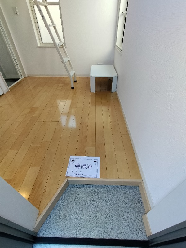 フェリスウインク2階 玄関