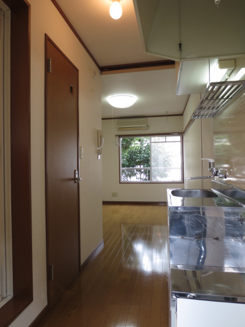 メゾンド北町0102号室 リビング