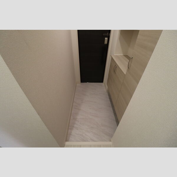 D Paina 旭町 玄関