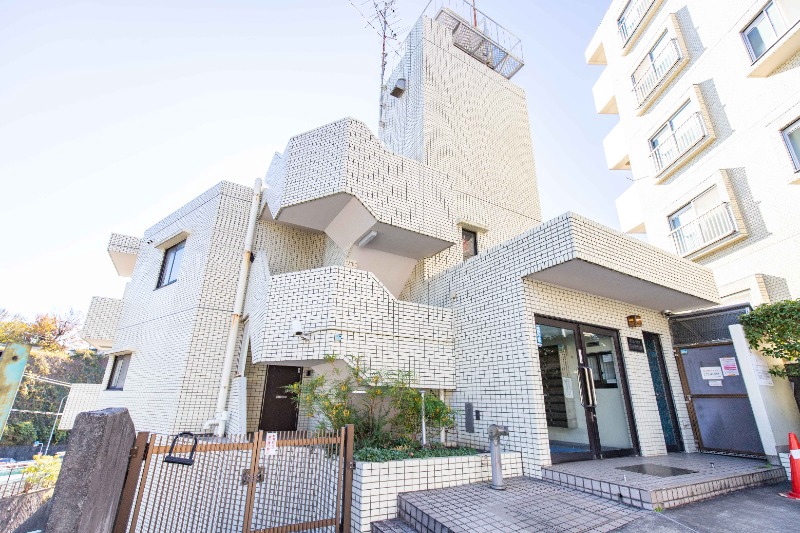 ヴェラハイツ三ツ沢公園 外観