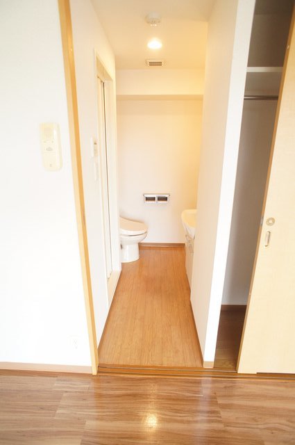 マリンパレス登戸1003号室 洗面